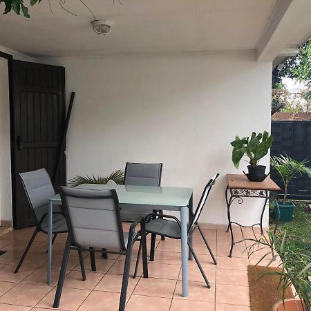 Meuble Le Manguier Apartment Saint Pierre Exterior foto