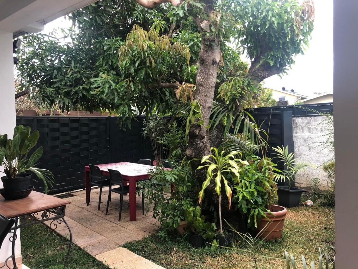 Meuble Le Manguier Apartment Saint Pierre Exterior foto