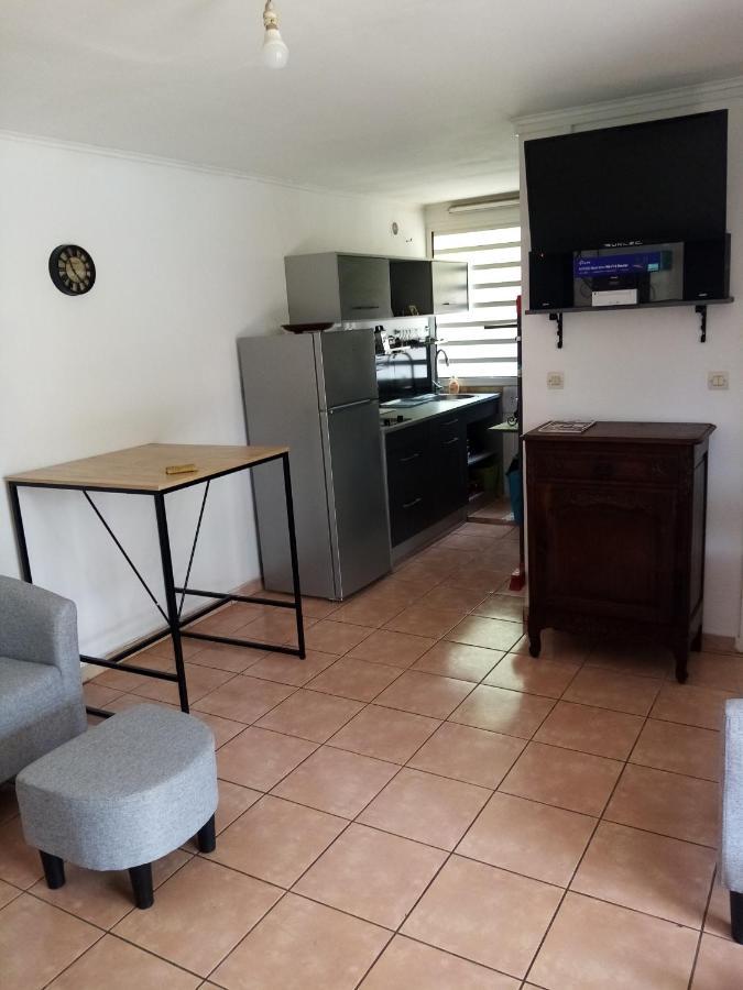 Meuble Le Manguier Apartment Saint Pierre Exterior foto